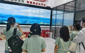 “果香四溢”团队深入陕西水果产地开展实地调研